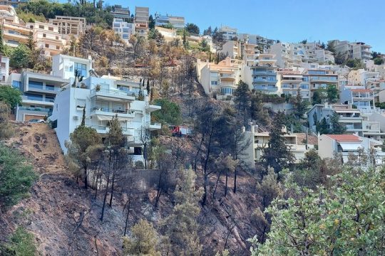 «Από θαύμα γλιτώσαμε εμείς και οι περιουσίες μας»