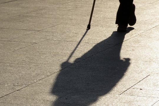 Η σκιά του κι αυτός