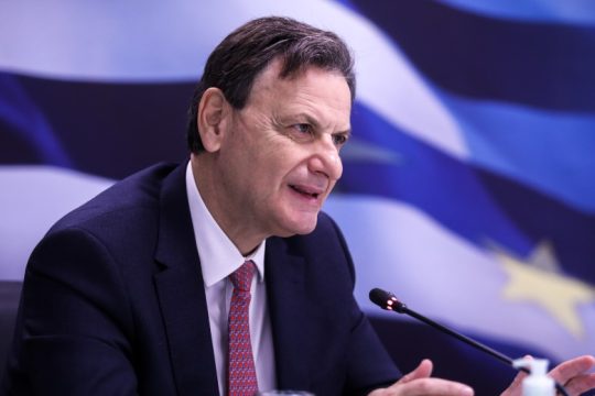 Υπέρβαση κατά 2,9 δισ. φορολογικών εσόδων το 5μηνο, αυξημένα κατά 1,162 δισ. τον Μάιο