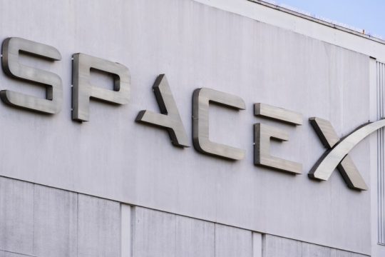Απόλυση τουλάχιστον πέντε εργαζομένων από τη SpaceX για επιστολή κατά της διοίκησης