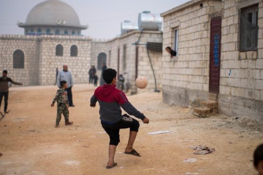 Κομισιόν: 50 εκ. ευρώ στην Τουρκία για τη στήριξη ευάλωτων προσφύγων