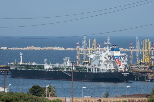 Ιρανικό πρακτορείο: Ελεύθερο το τάνκερ που είχε κατασχεθεί στην Κάρυστο