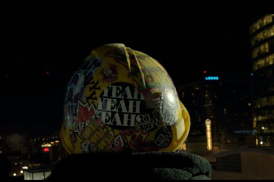 Η θριαμβευτική επιστροφή των Yeah Yeah Yeahs μετά από εννέα χρόνια