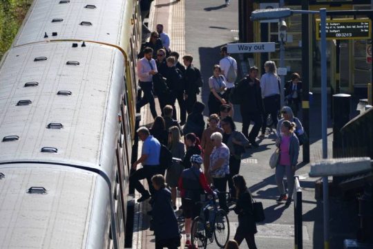 Ιστορική τριήμερη απεργία στους σιδηρόδρομους της Βρετανίας