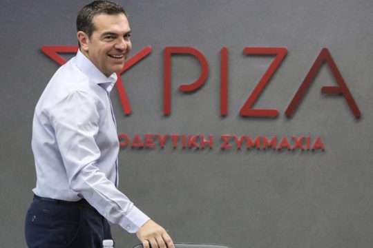 Ο Τσίπρας σήκωσε το εκλογικό γάντι του Μητσοτάκη