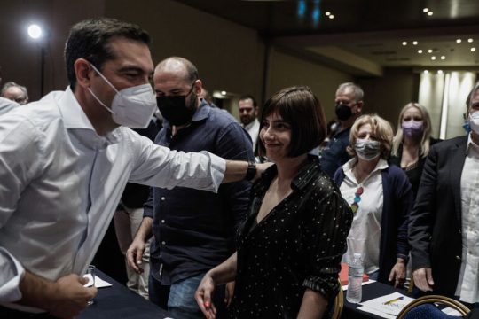 Ψηφοδέλτια με αέρα ανανέωσης