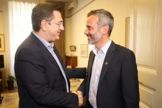 Αυτοδιοικητική… πλειοδοσία