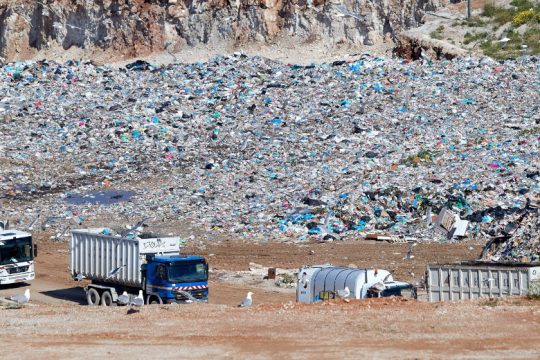 «Ως εδώ» – Συγκέντρωση στη χωματερή της Φυλής τη Δευτέρα