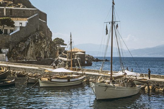 Η Υδρα του 1950 και του 1960 μέσα από τον φακό του Robert McCabe