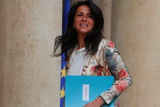 Αποστάσεις ασφαλείας απ’ τη γαλλική κυβέρνηση στο θέμα με την Ελληνογαλλίδα υπουργό