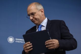 Η Κομισιόν και η «λίστα» Πέτσα – Οικονόμου