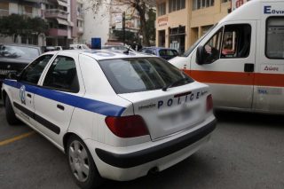 Σε κρίσιμη κατάσταση νεαρός που δέχτηκε πυρά