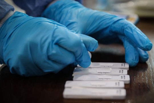 13.306 νέα κρούσματα και 28 θάνατοι το τελευταίο 24ωρο