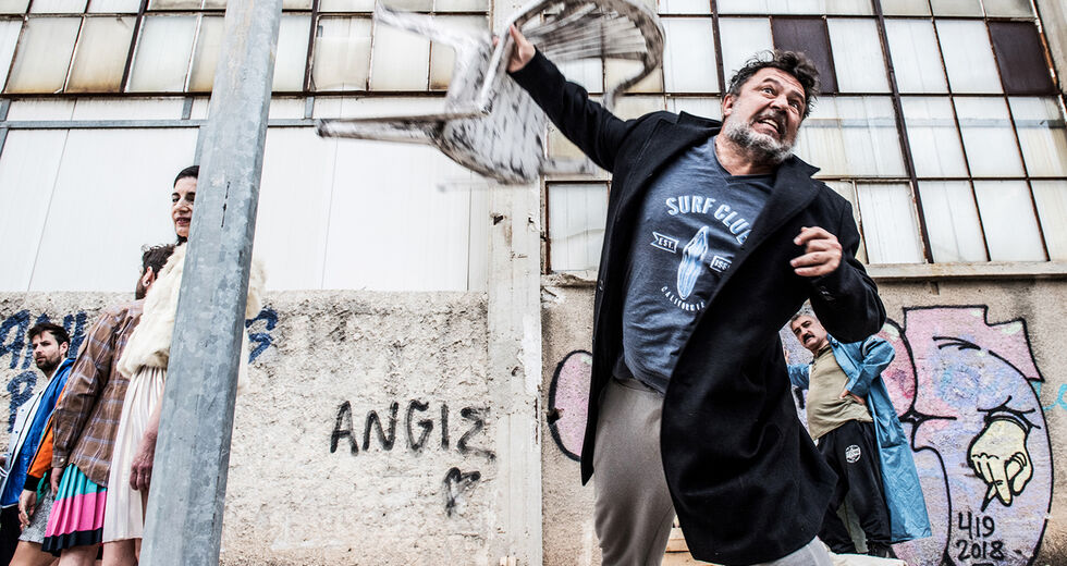 «Πάντα τους χρειαζόμαστε τους ήρωες, ειδικά τους “καθαρούς”»