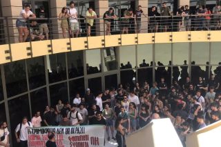 «Ομηρίες» για κάθε γούστο