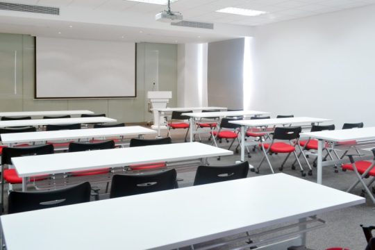 Ξεκίνησαν οι αιτήσεις για έκτακτο εκπαιδευτικό προσωπικό στα ΙΕΚ της ΔΥΠΑ