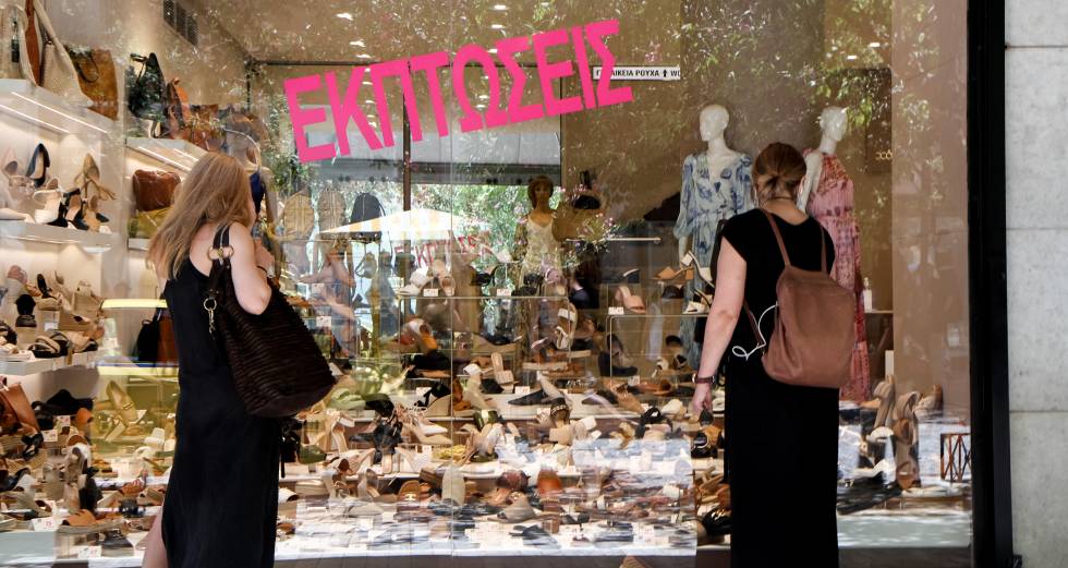 Πρεμιέρα τη Δευτέρα για τις θερινές εκπτώσεις