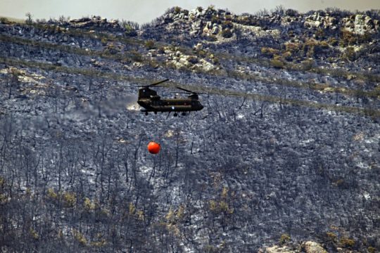 Πολιτική κόντρα ΣΥΡΙΖΑ-κυβέρνησης για την καταστροφική πυρκαγιά στο δάσος της Δαδιάς