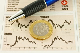 Το ευρώ… αεριοποιείται έναντι του δολαρίου