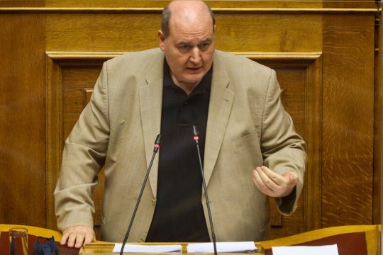 Ν. Φίλης: 40.000 υποψήφιοι  θυσία στο νεοφιλελεύθερο  Μινώταυρο