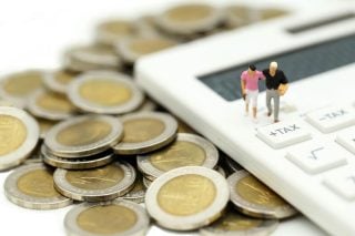 Φορολογικές δηλώσεις: Παράταση έως 15 Μαΐου για την έκπτωση φόρου 4%