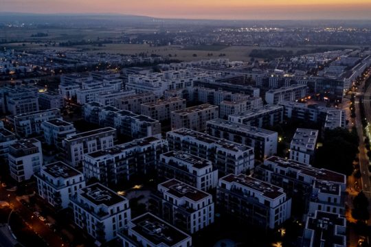 Γερμανοί ιδιοκτήτες ακινήτων επιβάλλουν ενεργειακή λιτότητα προκαλώντας αντιδράσεις
