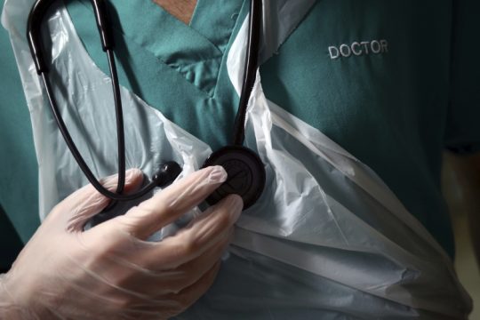 Ξεκινά αύριο η εγγραφή των πολιτών στον προσωπικό γιατρό – Όσα πρέπει να ξέρετε
