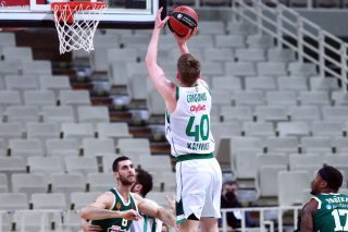 «Ερυθρόλευκος» ο Πίτερς, «κυνηγάει» Γκριγκόνις ο ΠΑΟ