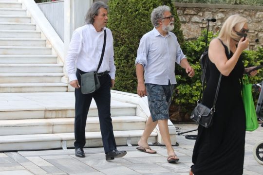Ετών 48 με… σαγιονάρες