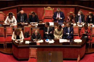 Αμήχανη Κεντροαριστερά