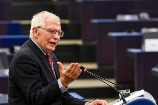 Η πρώτη ευρωπαϊκή απάντηση για τη νέα «μαύρη λίστα» της Ρωσίας