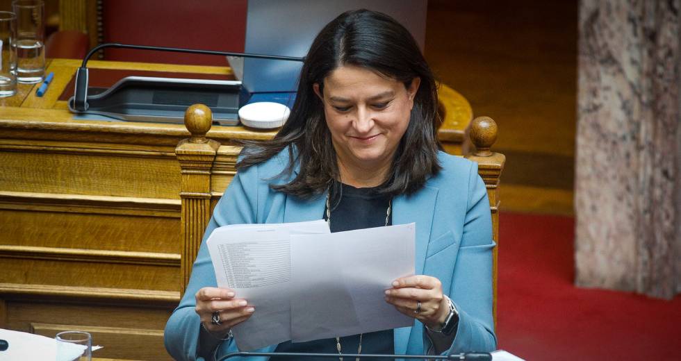 Πέρασε το εκτρωματικό νομοσχέδιο της Ν. Κεραμέως για τα ΑΕΙ