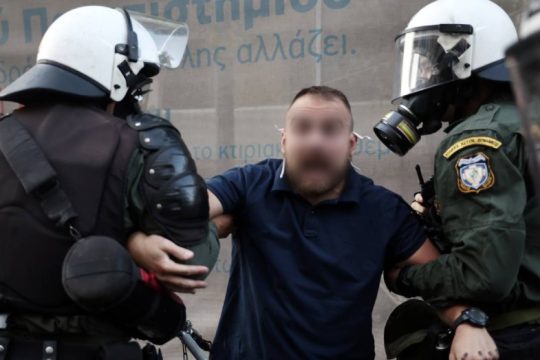 «Οι μπάτσοι ξεσπάθωσαν πάνω στο σώμα μου ακόμα κι όταν ήμουν ανήμπορος να αντιδράσω»