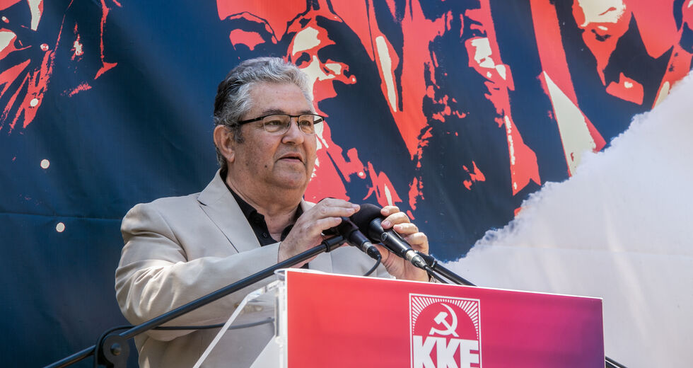 Ο Δ. Κουτσούμπας και άλλα κομμουνιστικά κόμματα τίμησαν τον Άρη Βελουχιώτη