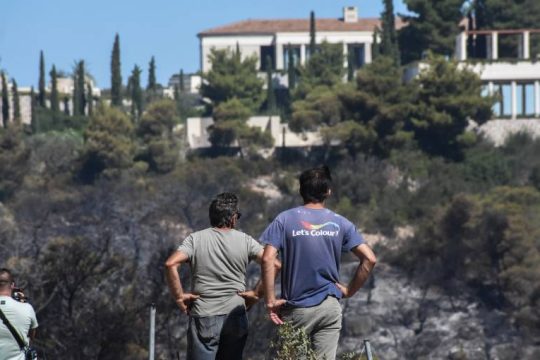 Δύο συλλήψεις για εμπρησμό από αμέλεια για τη φωτιά του Κρανιδίου