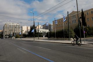 Κυκλοφοριακές ρυθμίσεις στη λεωφόρο Αμαλίας εισηγείται ο δήμος