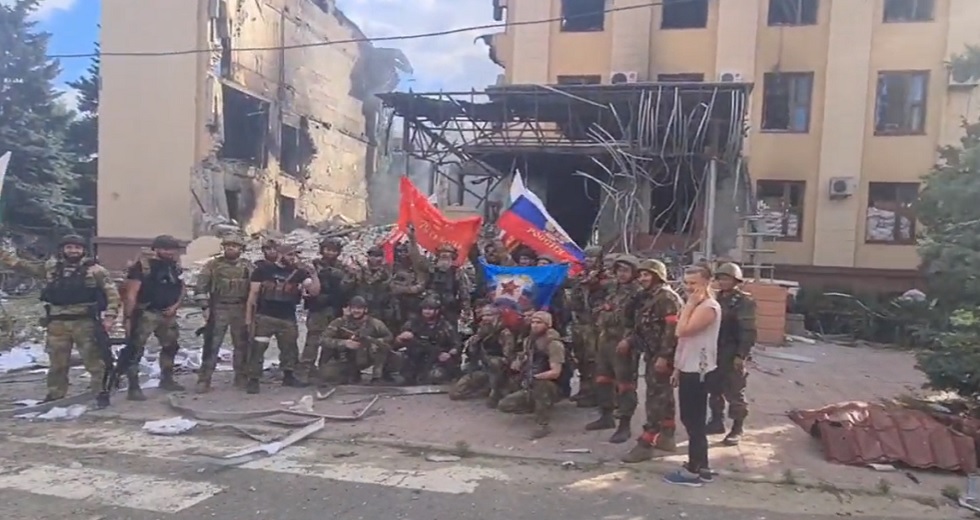 Πέφτει και το τελευταίο ουκρανικό προπύργιο του Λουγκάνσκ