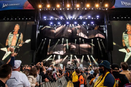 Κι όμως οι Metallica έβγαλαν βιντεοκλίπ για το “Master of Puppets” 36 χρόνια μετά