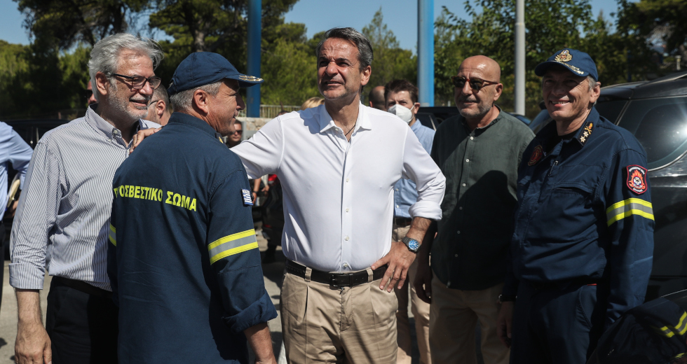 Στην φλεγόμενη Λέσβο ο πρωθυπουργός… μετά το Δεκαπενταύγουστο;