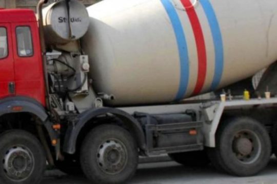 Εργατικό δυστύχημα στη Σάμο: Νεκρός εργάτης που καταπλακώθηκε από μπετονιέρα