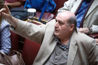Αιχμές Φίλη κατά Σακελλαροπούλου και κυβέρνησης