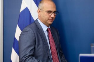 Η «σκευωρία» γύρισε μπούμερανγκ