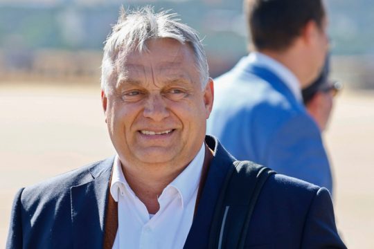 Συνεχίζει να αψηφά την Ε.Ε. ο Όρμπαν και γεμίζει ρωσικό αέριο
