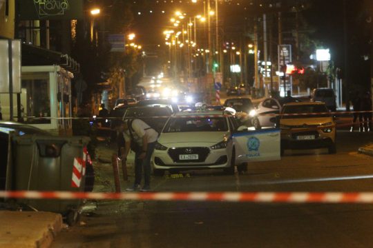 Αντιπολιτευτικά πυρά για τις σκηνές Φαρ Ουέστ για ακόμη μια φορά στην Αθήνα