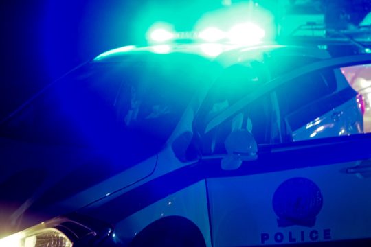 Δεκατρείς συλλήψεις για ηχορύπανση σε καταστήματα διασκέδασης στη Θεσσαλονίκη