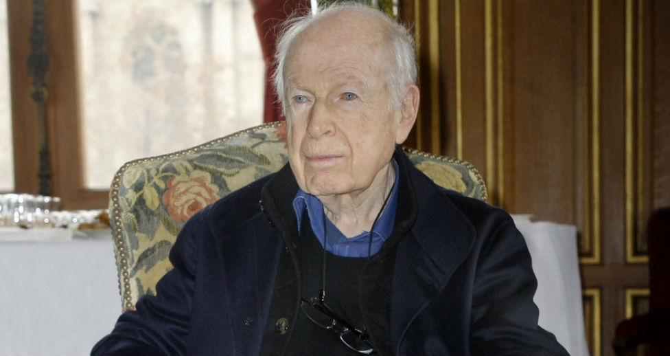 Πέθανε ο θρυλικός θεατρικός σκηνοθέτης Πίτερ Μπρουκ