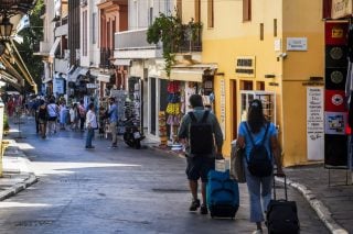 Το ΣτΕ καλείται να αποφασίσει αν μπορούν να λειτουργούν Airbnb στην περιοχή της Πλάκας
