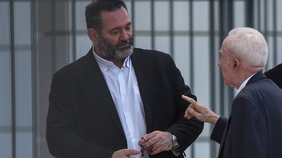 Απόπειρα διάσωσης της Χρυσής Αυγής μέσω… Λιγνάδη
