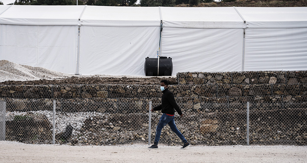 Ο νεαρός Πακιστανός αποφοίτησε με άριστα, αλλά δεν του δίνουν άσυλο