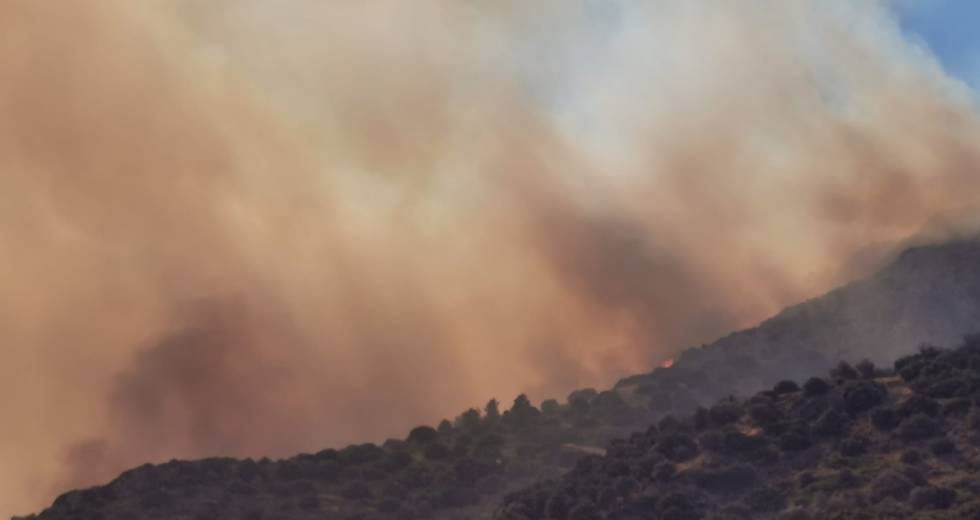 Ενισχύσεις από την Αττική στο πύρινο μέτωπο της Σάμου